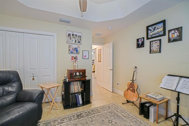 10158 JULIA ISLES AVENUE, Oxford, FL 34484