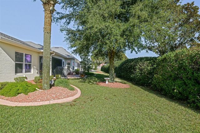 10158 JULIA ISLES AVENUE, Oxford, FL 34484