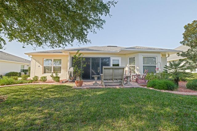 10158 JULIA ISLES AVENUE, Oxford, FL 34484