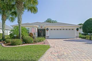 10158 JULIA ISLES AVENUE, Oxford, FL 34484