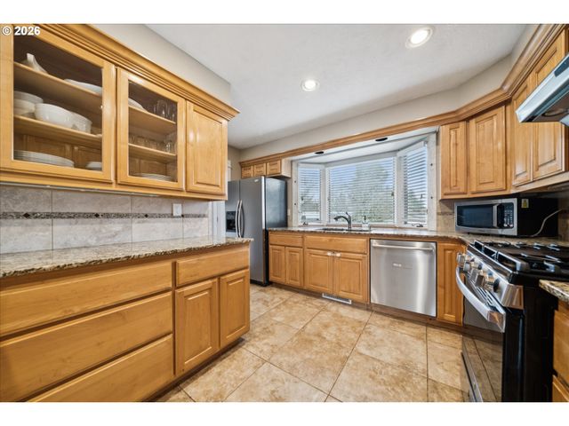 10634 Sw COOK Ln, Portland, OR 97223