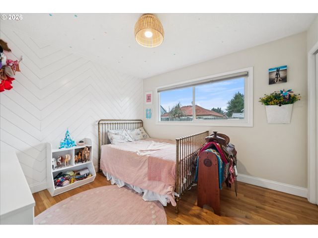 10634 Sw COOK Ln, Portland, OR 97223