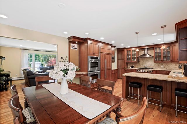 2 Rochambeau Drive, Hartsdale, NY 10530