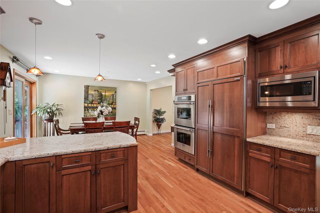 2 Rochambeau Drive, Hartsdale, NY 10530