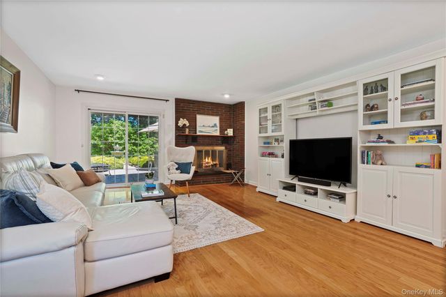 2 Rochambeau Drive, Hartsdale, NY 10530