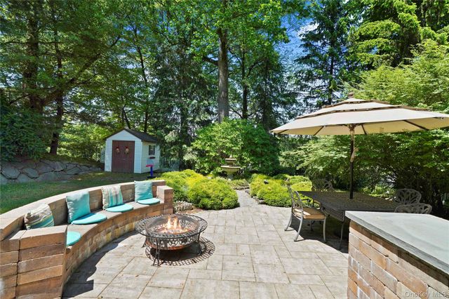 2 Rochambeau Drive, Hartsdale, NY 10530