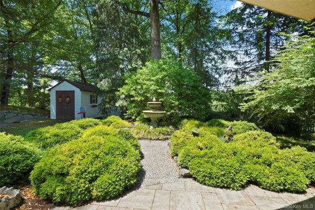 2 Rochambeau Drive, Hartsdale, NY 10530