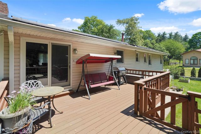 2 Rochambeau Drive, Hartsdale, NY 10530