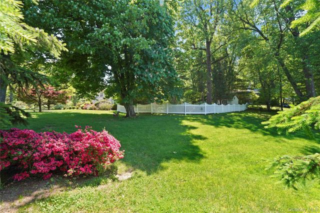 2 Rochambeau Drive, Hartsdale, NY 10530