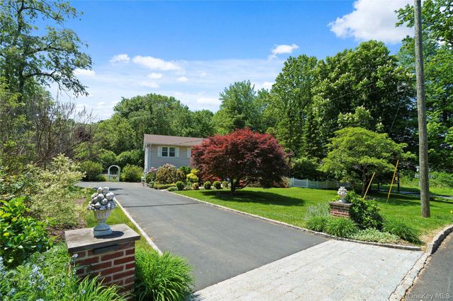 2 Rochambeau Drive, Hartsdale, NY 10530