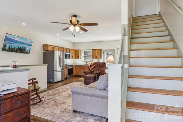 530 Wilson Cove Road, Canton, NC 28716