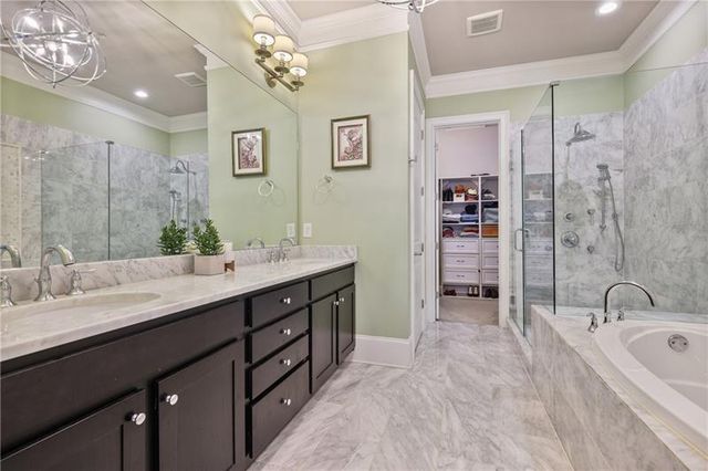 336 Brownstones NE Circle, Atlanta, GA 30312