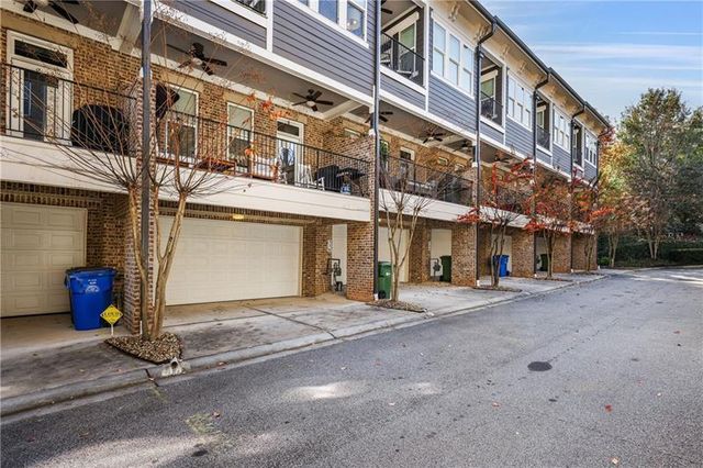 336 Brownstones NE Circle, Atlanta, GA 30312