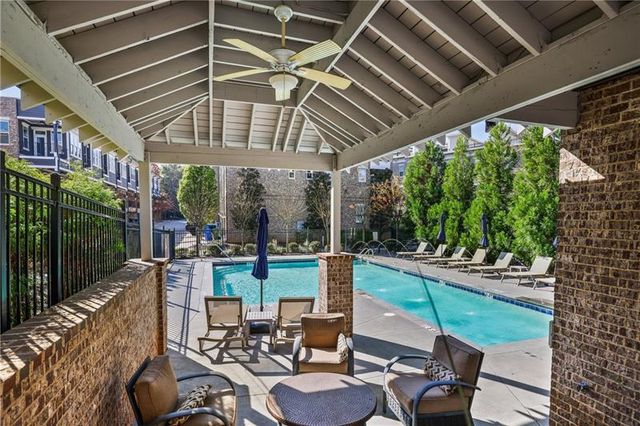 336 Brownstones NE Circle, Atlanta, GA 30312