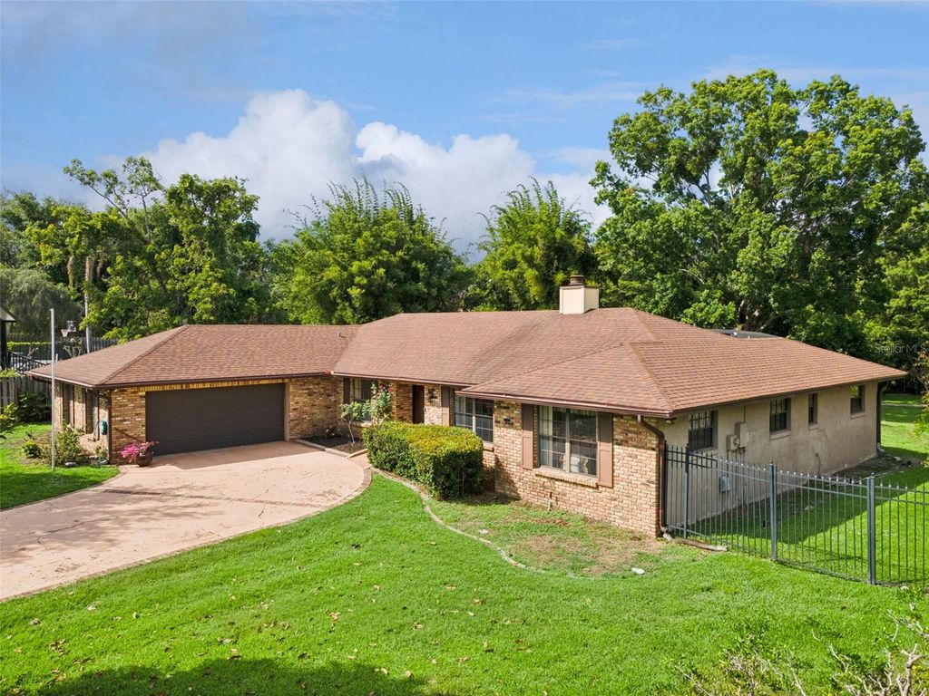 4909 LAKE GATLIN WOODS COURT, Orlando, FL 32806