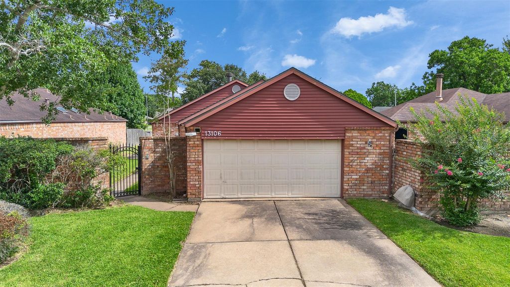 13106 Worthington Street, Sugar Land, TX 77478