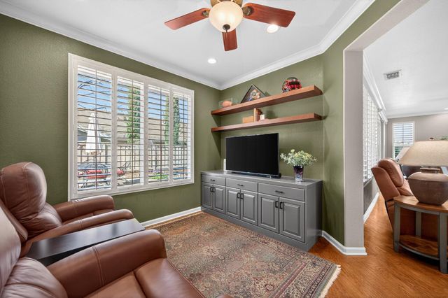 228 Stags Leap Ln, Lincoln, CA 95648