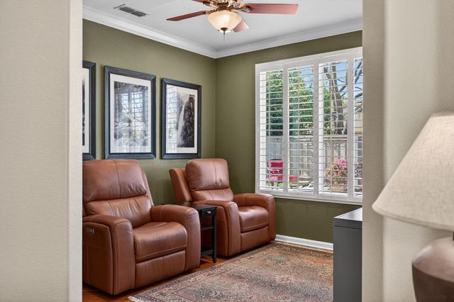 228 Stags Leap Ln, Lincoln, CA 95648