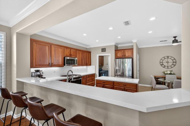 228 Stags Leap Ln, Lincoln, CA 95648