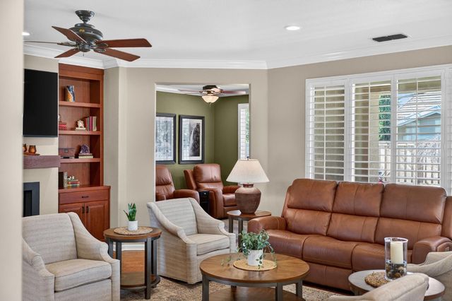 228 Stags Leap Ln, Lincoln, CA 95648