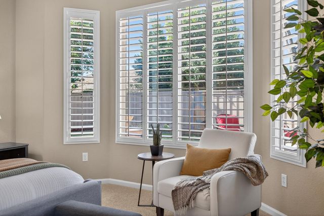 228 Stags Leap Ln, Lincoln, CA 95648