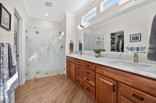 228 Stags Leap Ln, Lincoln, CA 95648