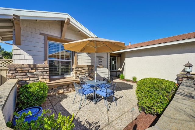 228 Stags Leap Ln, Lincoln, CA 95648