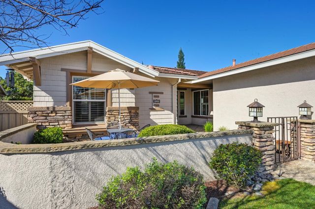 228 Stags Leap Ln, Lincoln, CA 95648