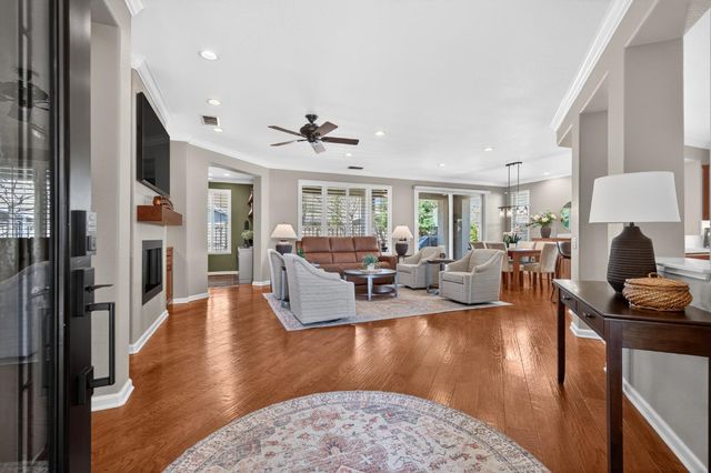 228 Stags Leap Ln, Lincoln, CA 95648