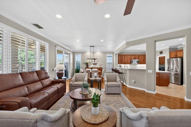 228 Stags Leap Ln, Lincoln, CA 95648