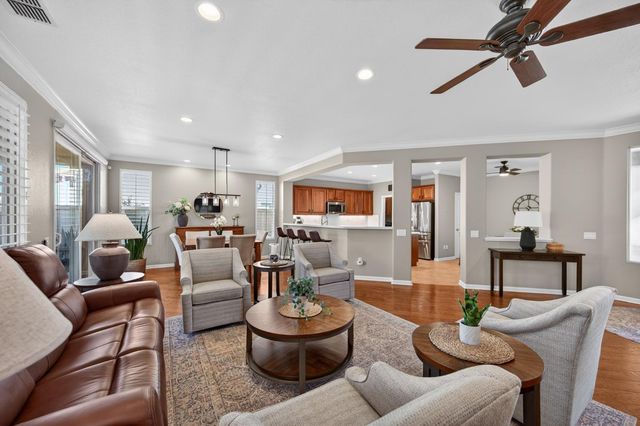 228 Stags Leap Ln, Lincoln, CA 95648