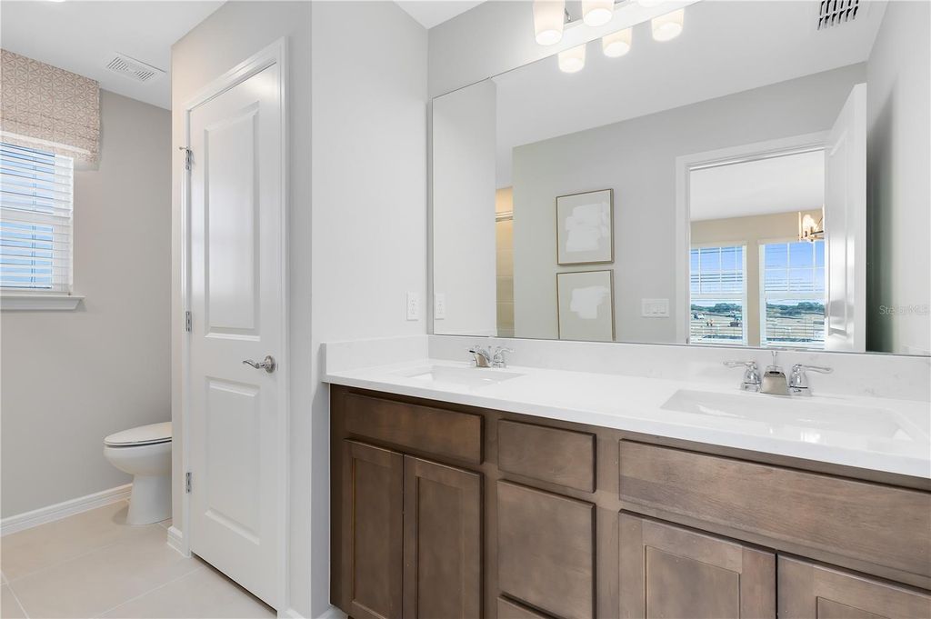 Image 22 of property listing at 2122 SOUTHBURY DRIVE, Kissimmee, FL 34744