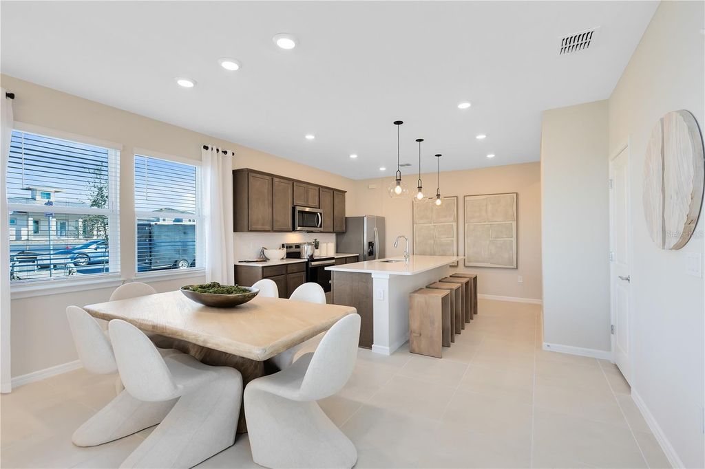 Image 7 of property listing at 2122 SOUTHBURY DRIVE, Kissimmee, FL 34744
