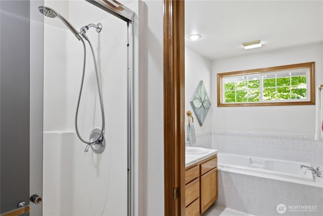 15 Station Prairie Road, Port Townsend, WA 98368