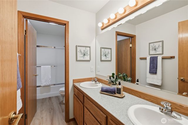 15 Station Prairie Road, Port Townsend, WA 98368