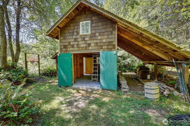 15 Station Prairie Road, Port Townsend, WA 98368