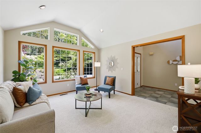 15 Station Prairie Road, Port Townsend, WA 98368