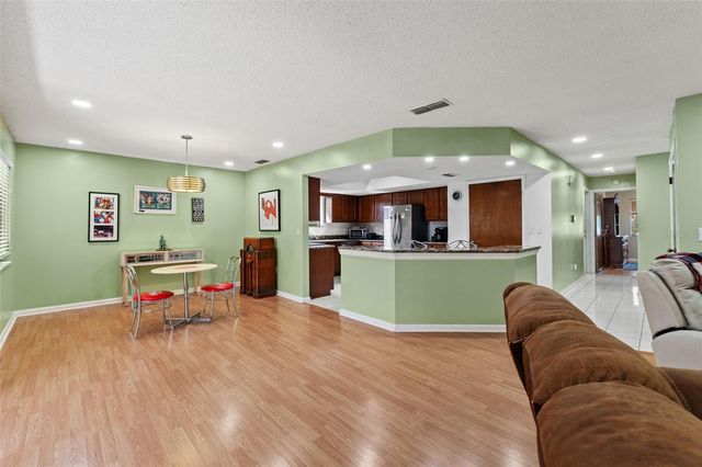 520 SILVER COURSE B, Ocala, FL 34472