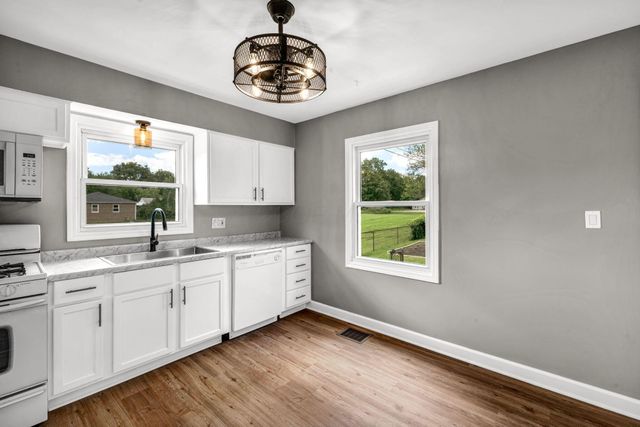 1316 Moler Road, Columbus, OH 43207