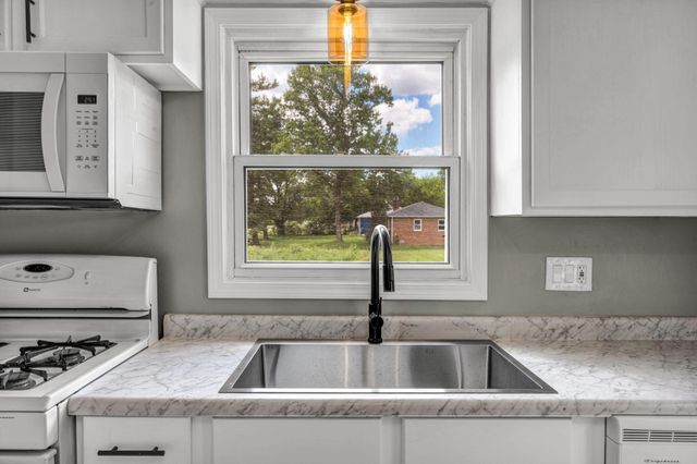 1316 Moler Road, Columbus, OH 43207