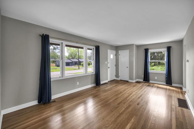 1316 Moler Road, Columbus, OH 43207