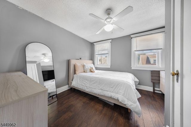 93 N 15Th St, Prospect Park Boro, NJ 07508