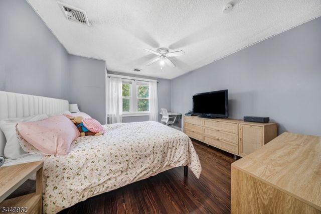 93 N 15Th St, Prospect Park Boro, NJ 07508