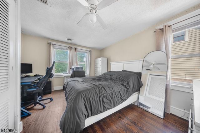 93 N 15Th St, Prospect Park Boro, NJ 07508