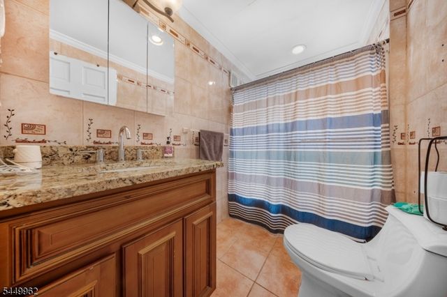 93 N 15Th St, Prospect Park Boro, NJ 07508