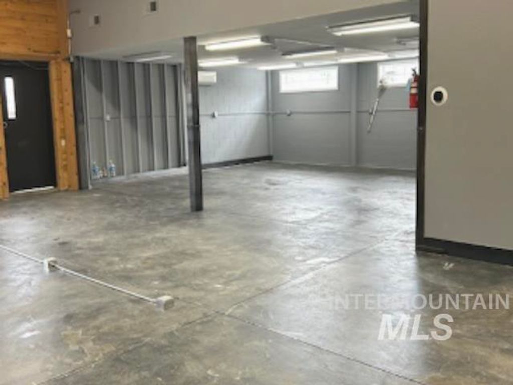 4105 N Adams, Garden City, ID 83714 photo 3