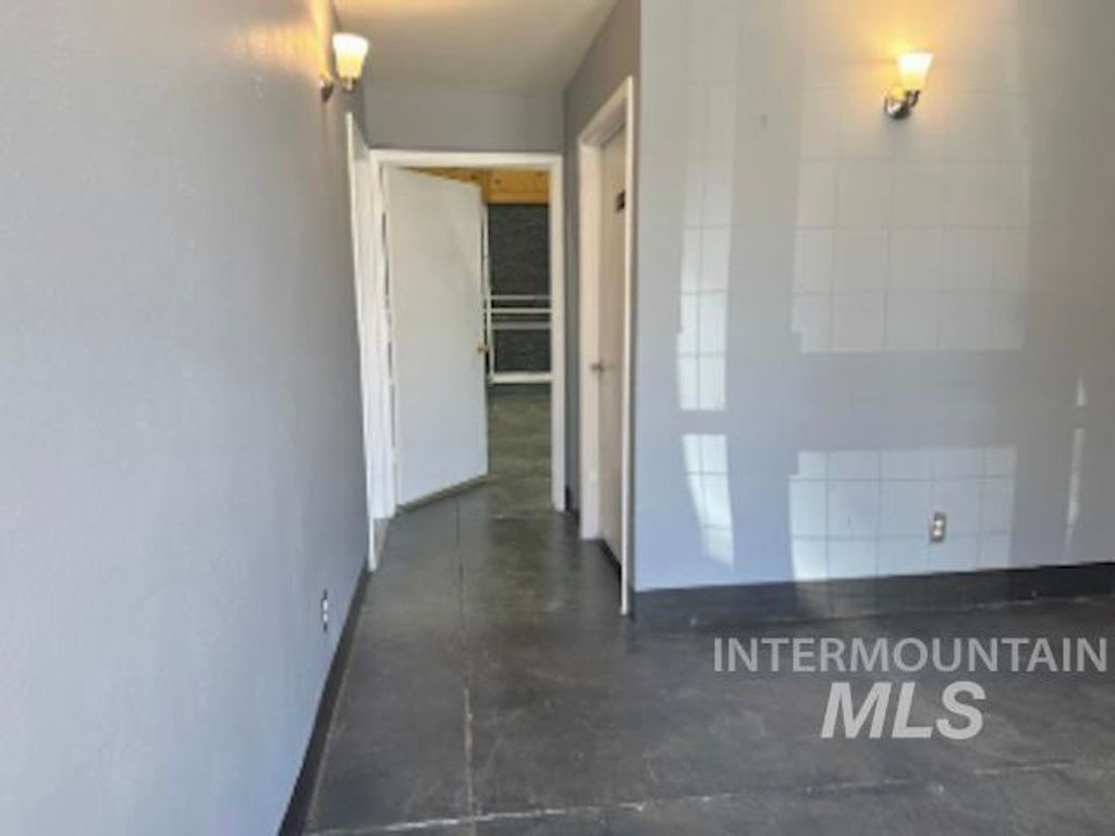 4105 N Adams, Garden City, ID 83714 photo 5