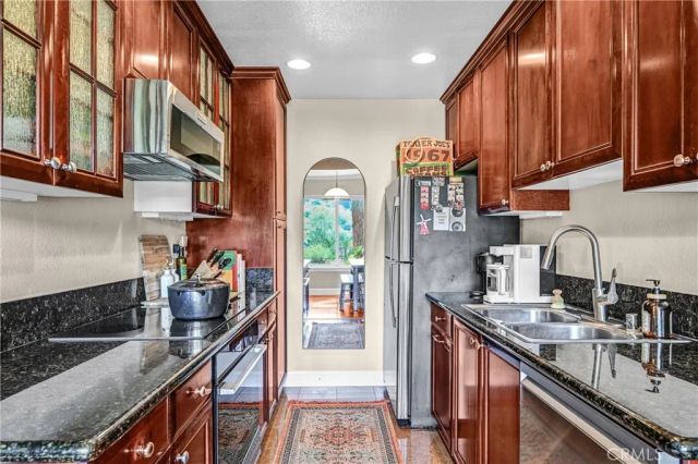8640 Via Mallorca B, La Jolla, CA 92037