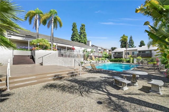 8640 Via Mallorca B, La Jolla, CA 92037