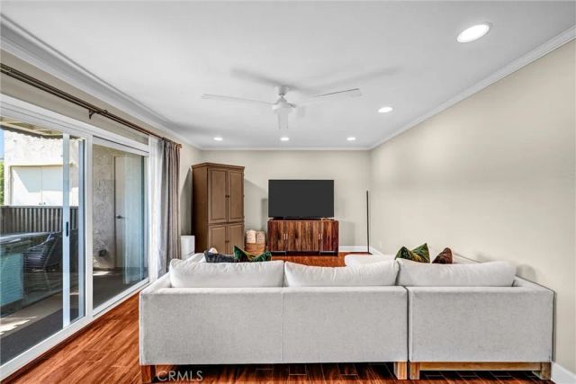 8640 Via Mallorca B, La Jolla, CA 92037